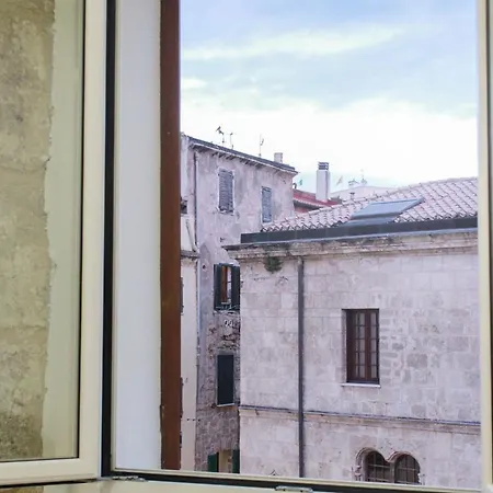 Emperador Διαμέρισμα