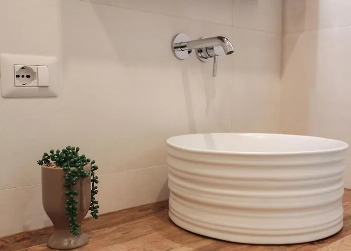 Emperador Apartment *